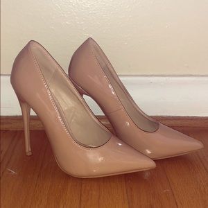 Pretty Little Thing Nude Pumps